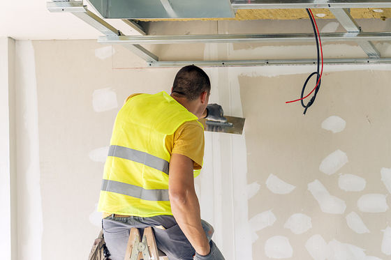 Buen precio los tableros de yeso del yeso de 1220x2440m m reforzaron 15m m grueso para el techo en línea