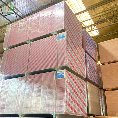 Buen precio Muestra gratuita de yeso de yeso flexible y tablero de yeso natural puro yeso de pared interna divisoria cuadrada o cónica a prueba de fuego en línea