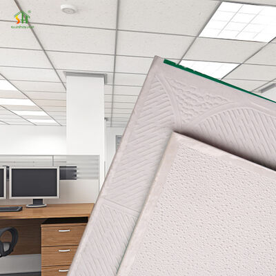 Buen precio Panel de techo falso de PVC moderno de 8,5 mm 595X595Mm de yeso de placas de yeso de PVC para decoración interior y techo en línea