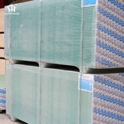 Buen precio Hojas ligeras de yeso para el techo y las paredes de separación resistentes al fuego resistentes a la humedad superficies lisas paneles duraderos en línea